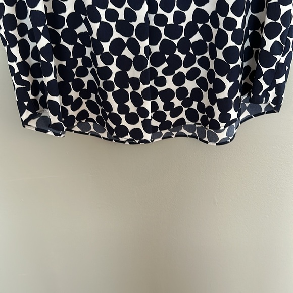Calvin Klein Tallia Flutter Sleeve Blouse, Size Large - Picture 7 of 7